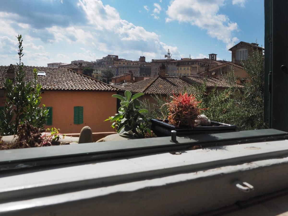 Azzi B&B Comfortably, In The Quietness Of The Perugia Historical Centre 외부 사진