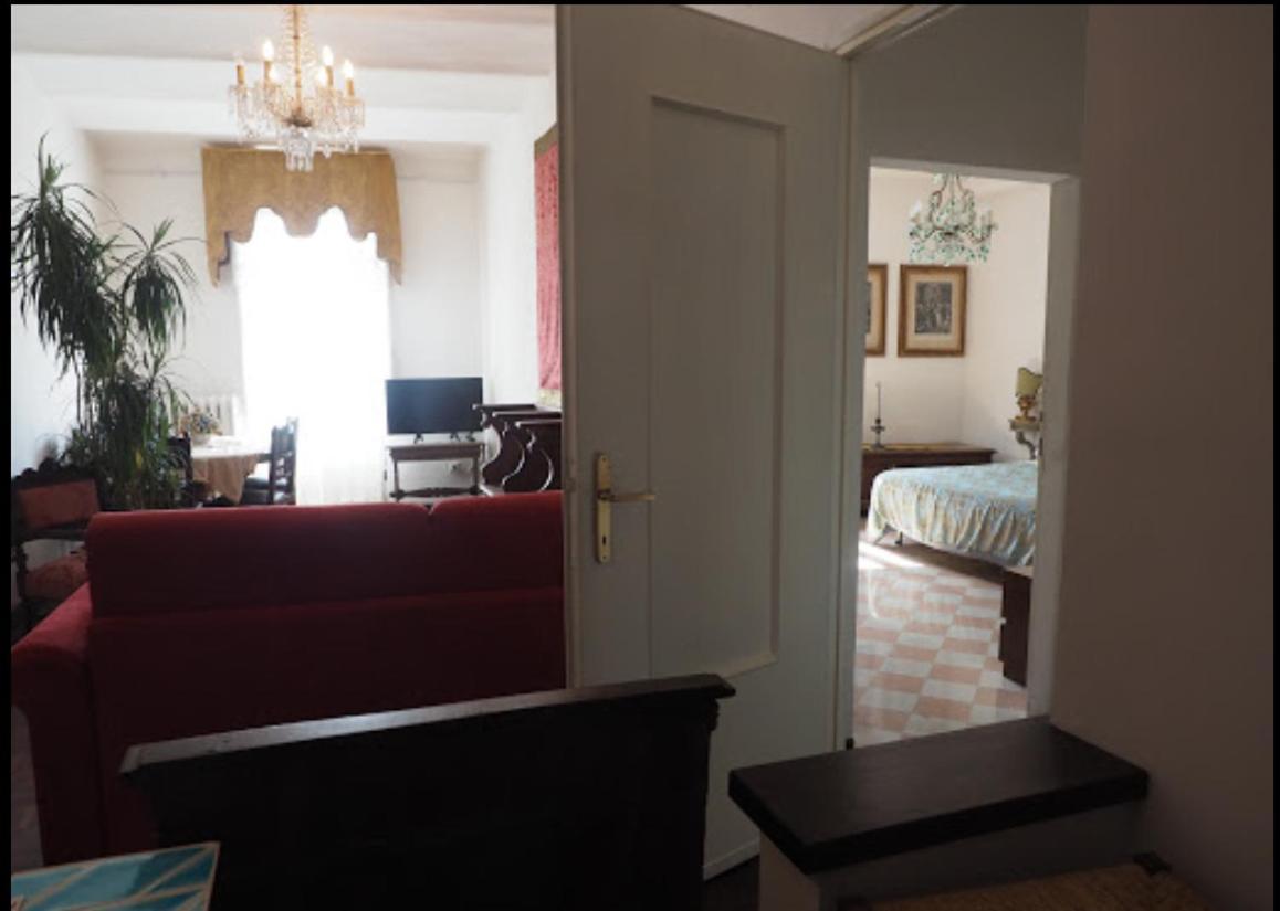 Azzi B&B Comfortably, In The Quietness Of The Perugia Historical Centre 외부 사진