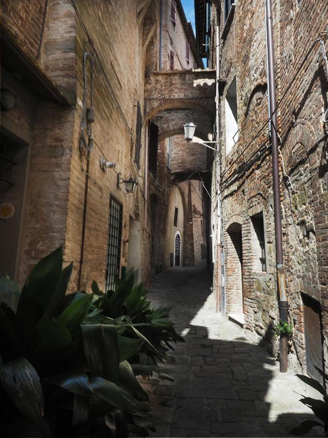 Azzi B&B Comfortably, In The Quietness Of The Perugia Historical Centre 외부 사진